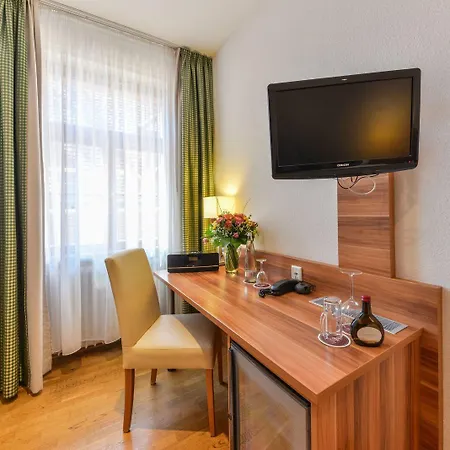 Pillhofer 3*